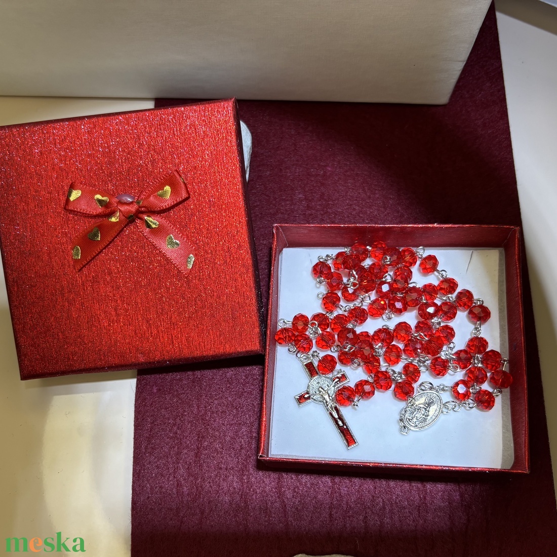 Csiszolt üvegkristály öttizedes rózsafüzér ajándékdobozzal piros - otthon & életmód - vallás - lánc & füzér - Meska.hu