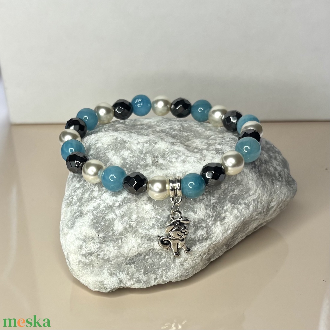 Ásványkarkötő charmmal 17-17,5 cm 5673983 - ékszer - karkötő - ásványkarkötő - Meska.hu
