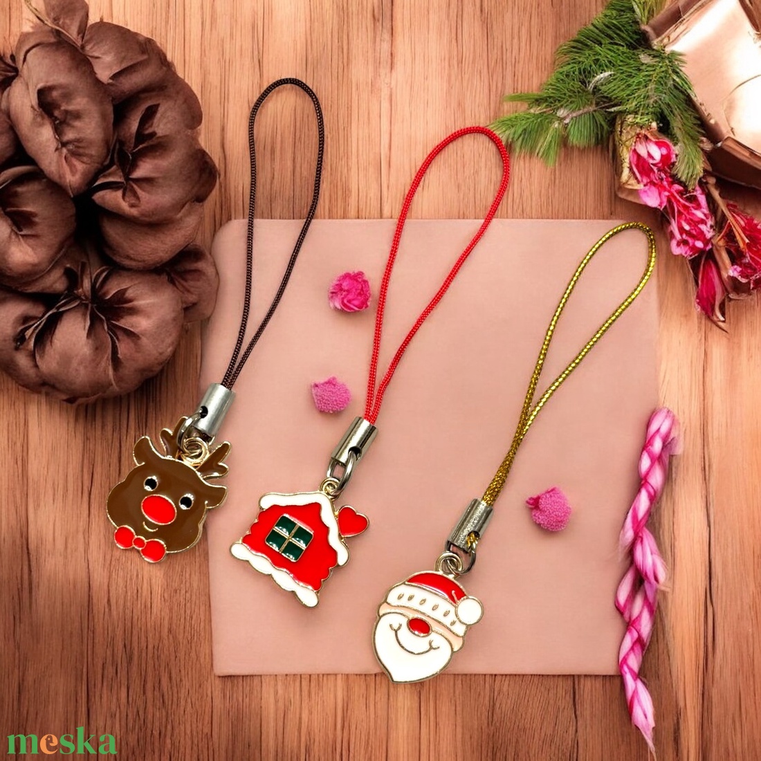 3 db Mobiltelefon dísz mobil charm ajándékkísérő karácsony mikulás télapó témában 001 - karácsony - karácsonyi ajándékozás - karácsonyi képeslap, üdvözlőlap, ajándékkísérő - Meska.hu