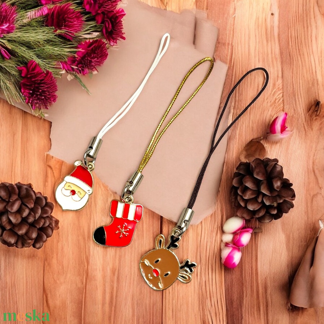 3 db Mobiltelefon dísz mobil charm ajándékkísérő karácsony mikulás télapó témában 002 - karácsony - karácsonyi ajándékozás - karácsonyi képeslap, üdvözlőlap, ajándékkísérő - Meska.hu