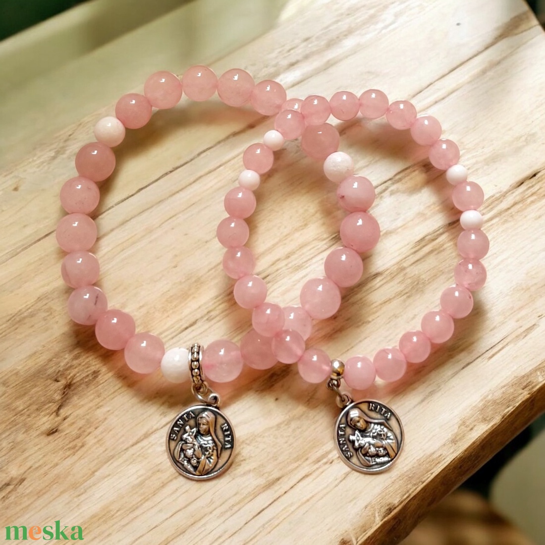 Anya lánya rózsakvarc páros ásványkarkötő Szent Rita medállal - ékszer - karkötő - ásványkarkötő - Meska.hu