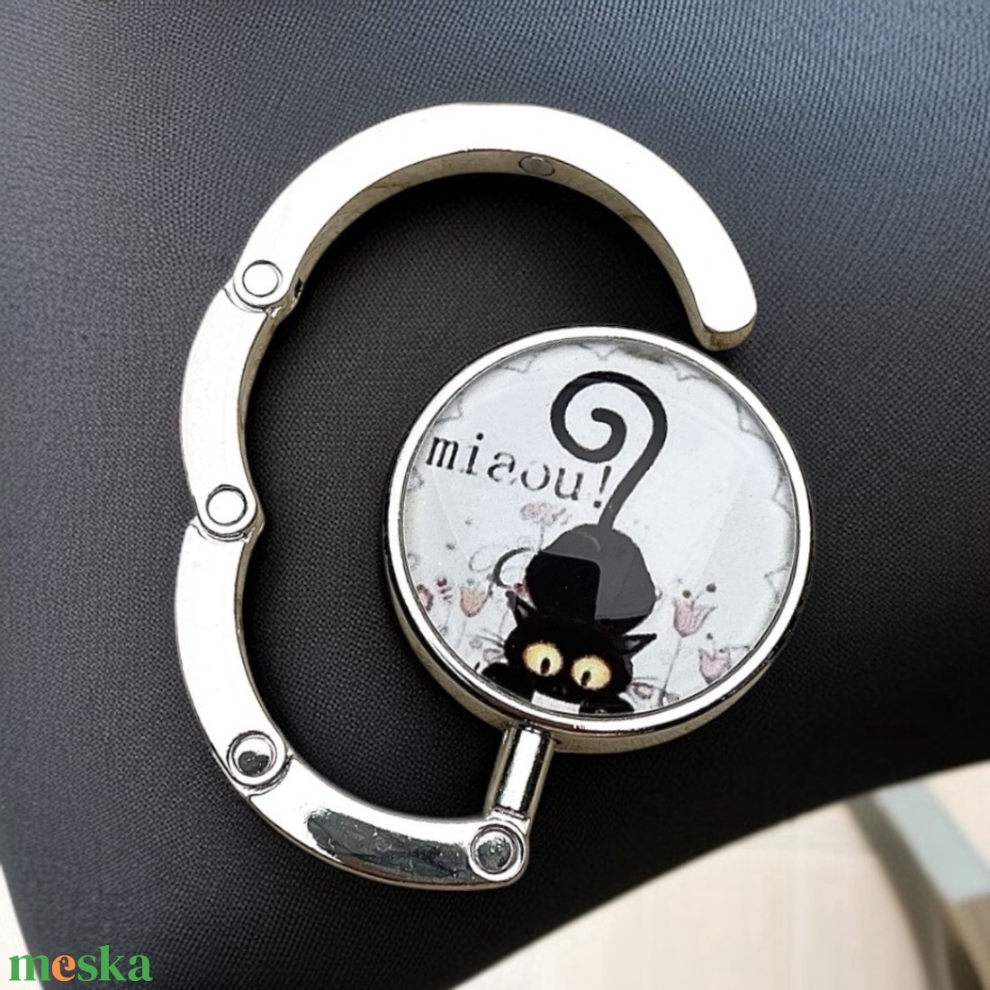 Őrült bolond cicás cica mintás Táska Akasztó Táskaakasztó 5676703 - táska & tok - kulcstartó & táskadísz - táskaakasztó - Meska.hu