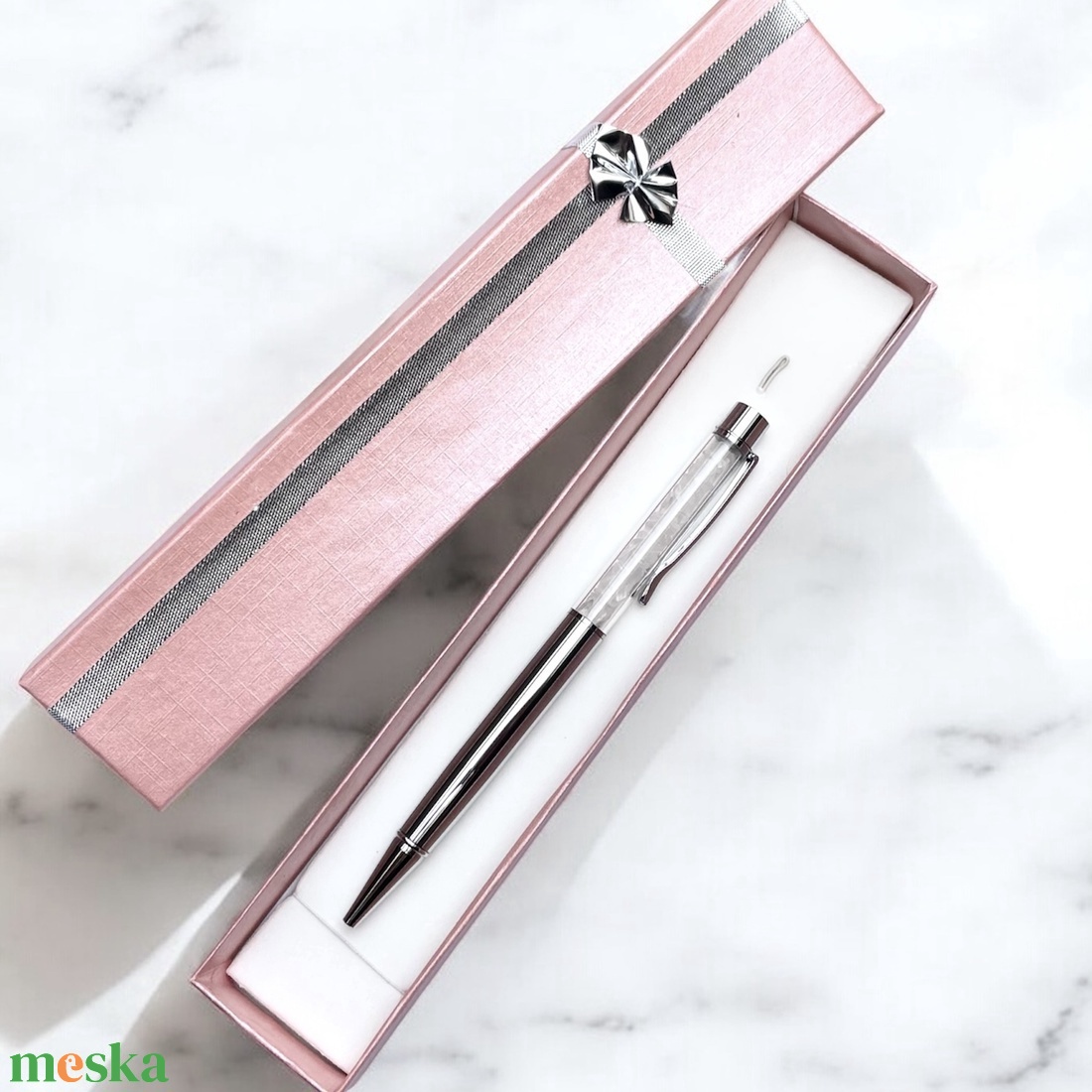 Fehér kvarc ásvány szemcsés golyóstoll díszdobozban ajándékozásra kész 5673703 - otthon & életmód - papír, írószer - ceruza & toll - Meska.hu