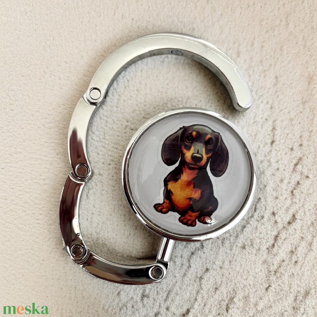 Tacskó kutyás mimtás Táska Akasztó Táskaakasztó táskatartó 5726809 - táska & tok - kulcstartó & táskadísz - táskaakasztó - Meska.hu