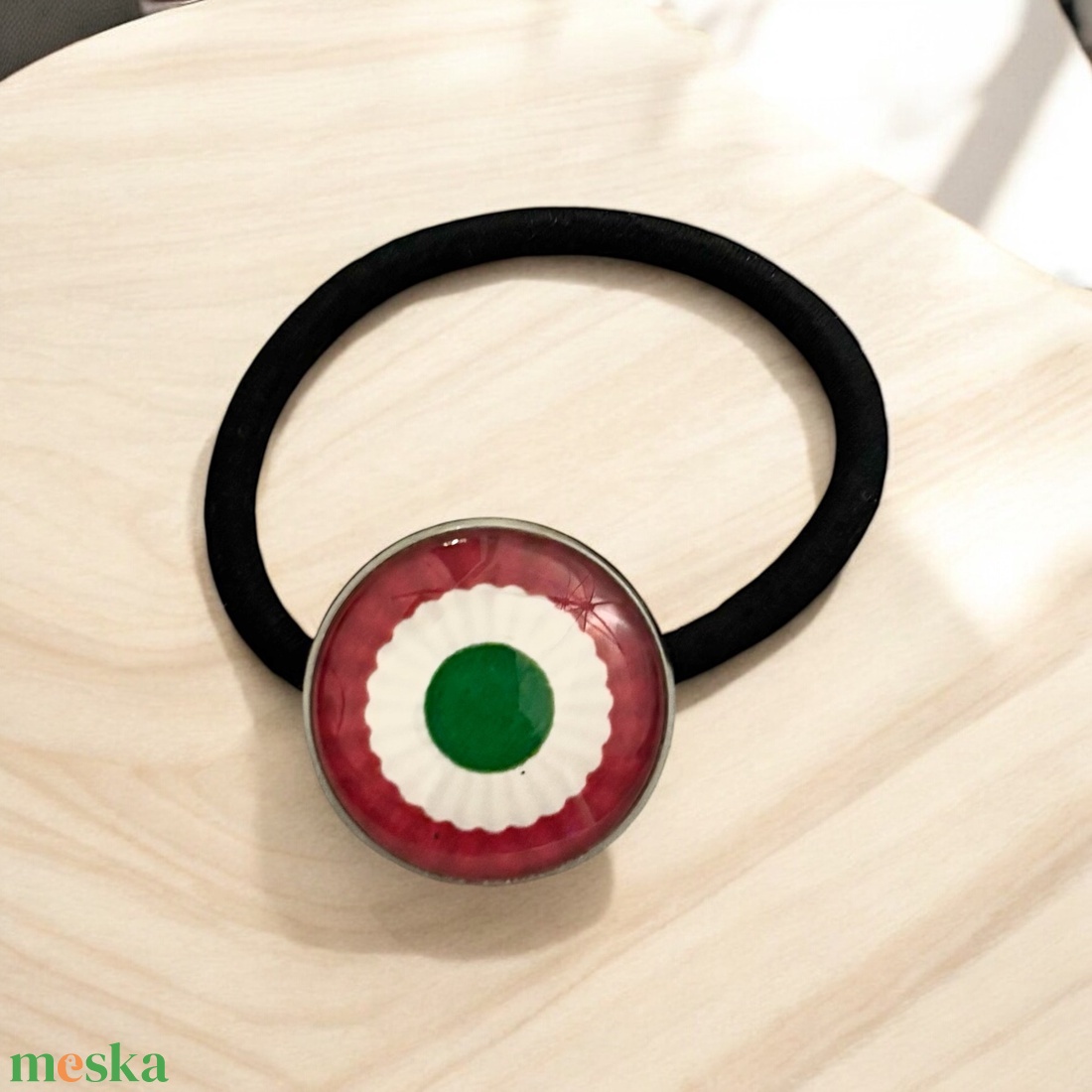 Magyar nemzeti kokárda hajgumi üveglencsés nemesacél 5716428 - ruha & divat - hajdísz & hajcsat - hajgumi - Meska.hu