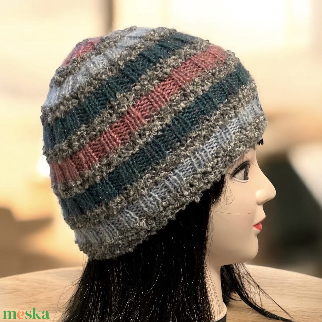 Kézzel kötött csíkos mintás lányka tini női sapka egyedi darab 5728000 - ruha & divat - sál, sapka, kendő - sapka - Meska.hu