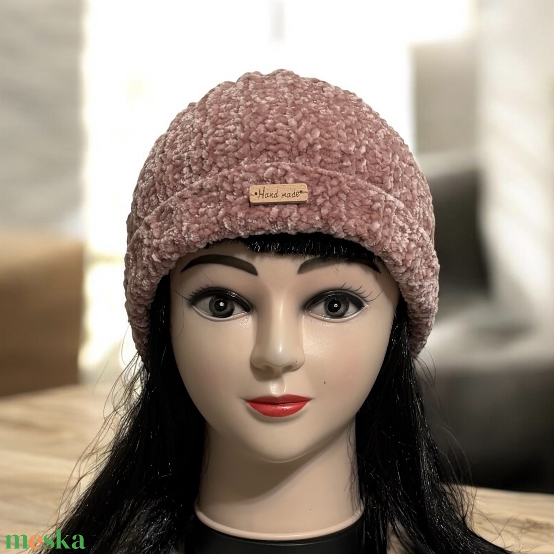 Kézzel kötött finom zsenília fonalból készült lányka tini női sapka egyedi darab 5728002 - ruha & divat - sál, sapka, kendő - sapka - Meska.hu