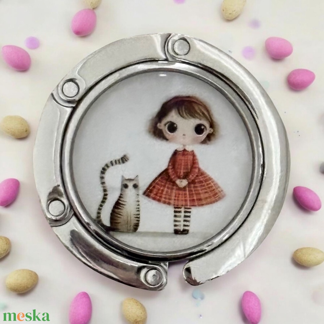 Kislányos cicás mintás Táska Akasztó Táskaakasztó táskatartó 1 db elérhető 5726745 - táska & tok - kulcstartó & táskadísz - táskaakasztó - Meska.hu