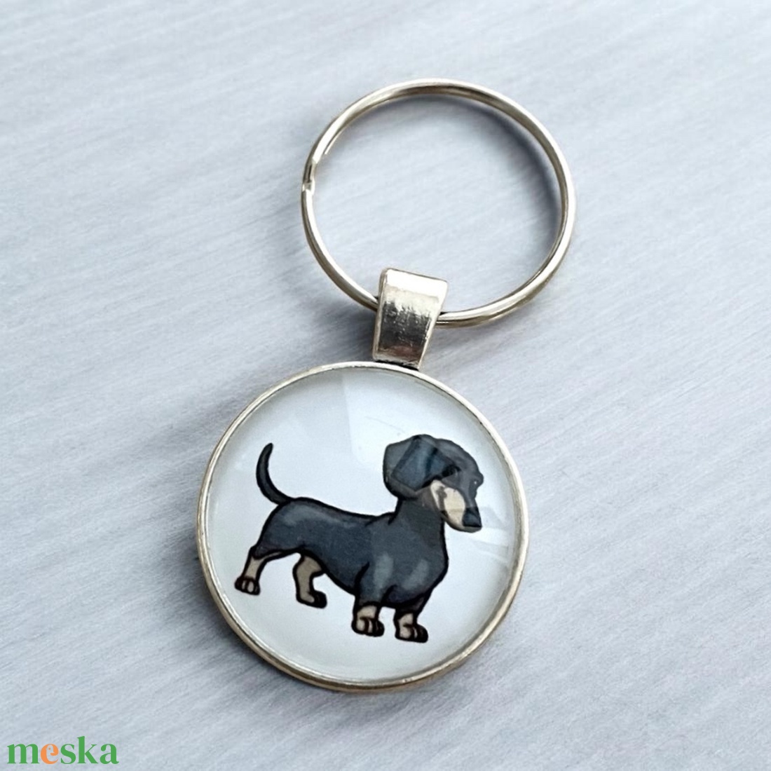 Üveglencsés fém kulcstartó - Tacskó - táska & tok - kulcstartó & táskadísz - kulcstartó - Meska.hu