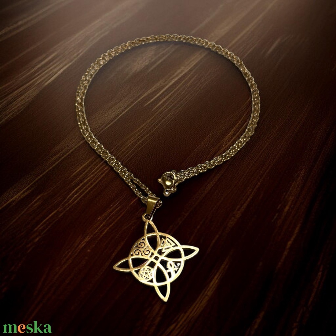 Nemesacél kelta csomó szimbólum medálos nyaklánc ajándékdobozzal arany - ékszer - nyaklánc - medálos nyaklánc - Meska.hu