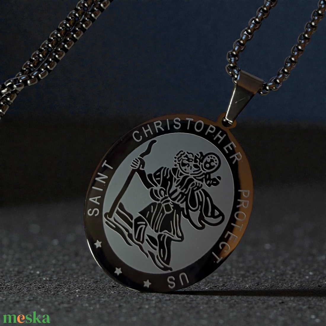 Fekete Szent Kristóf nemesacél medál védelmező amulett talizmán fekete nemesacél láncon ajándékdobozzal - ékszer - nyaklánc - medálos nyaklánc - Meska.hu