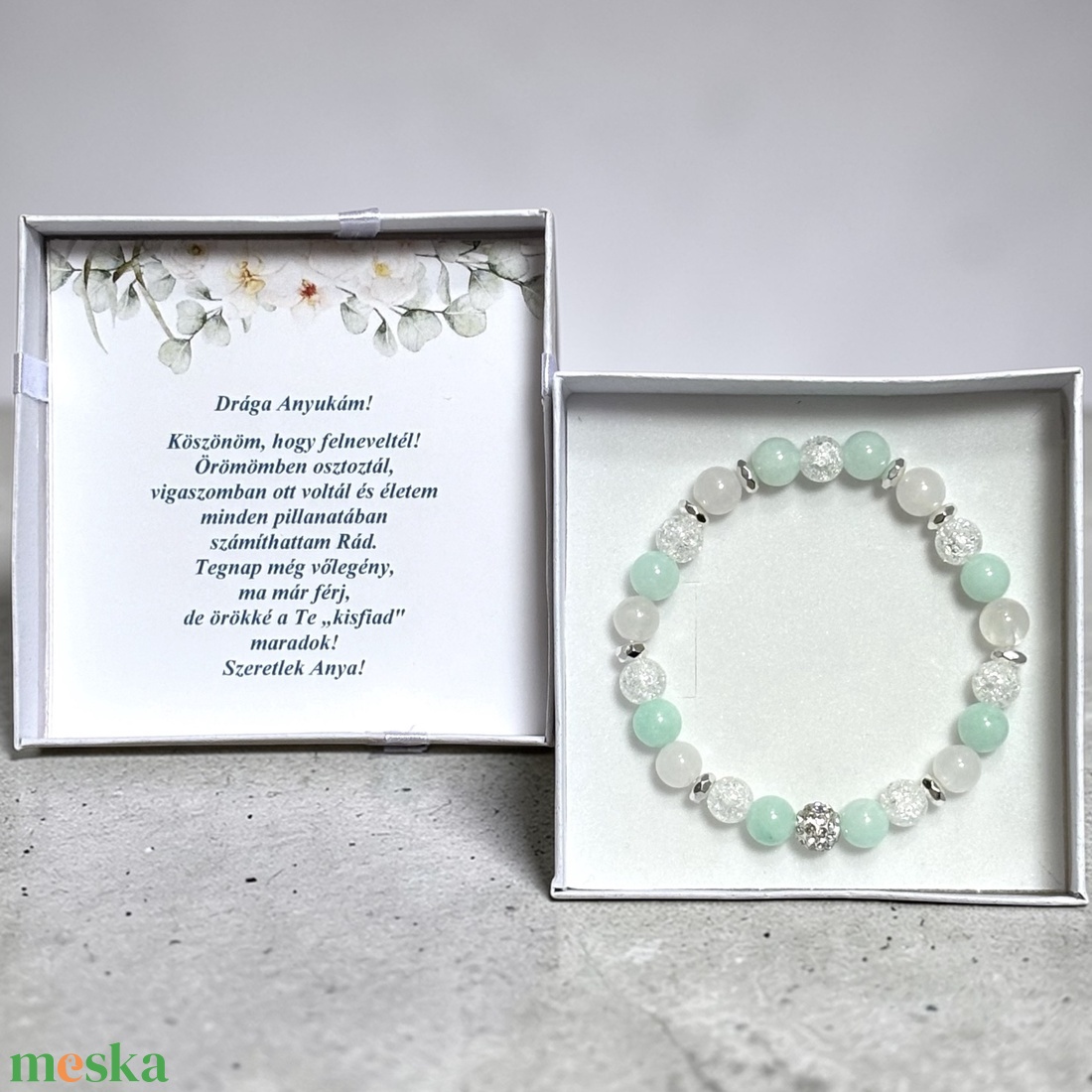 Örömanya szülőköszöntő ajándék ásvány karkötő shamballa dísszel díszdobozban kísérő szöveggel menta - esküvő - emlék & ajándék - szülőköszöntő ajándék - Meska.hu