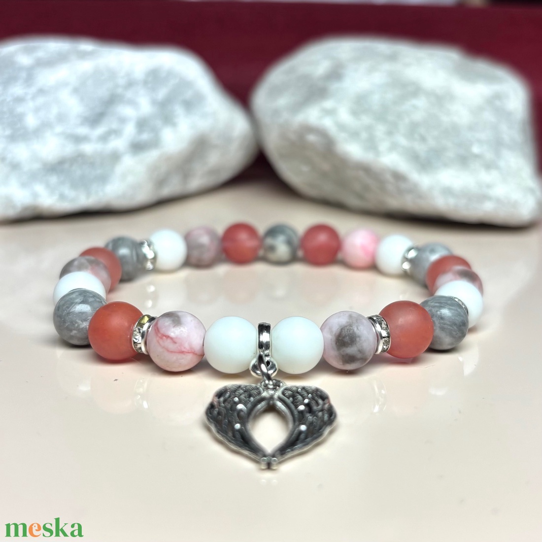 Örömanya szülőköszöntő ajándék ásvány karkötő angyalszárny medállal díszdobozban kísérő szöveggel - esküvő - emlék & ajándék - szülőköszöntő ajándék - Meska.hu