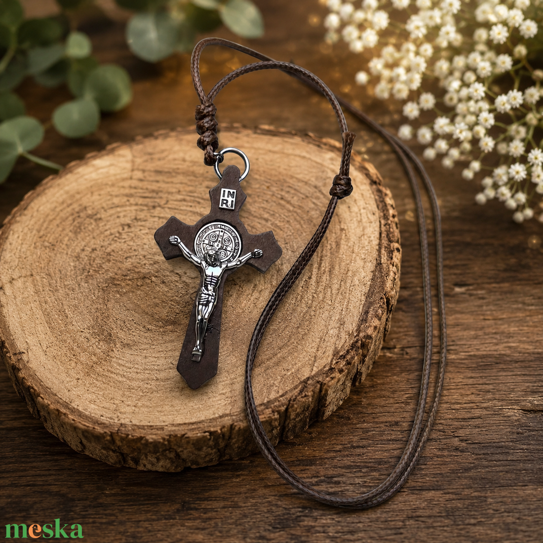 Szent Benedek keresztes amulett talizmán állítható méretű csomózott nyakláncon 5558553 - ékszer - nyaklánc - medálos nyaklánc - Meska.hu