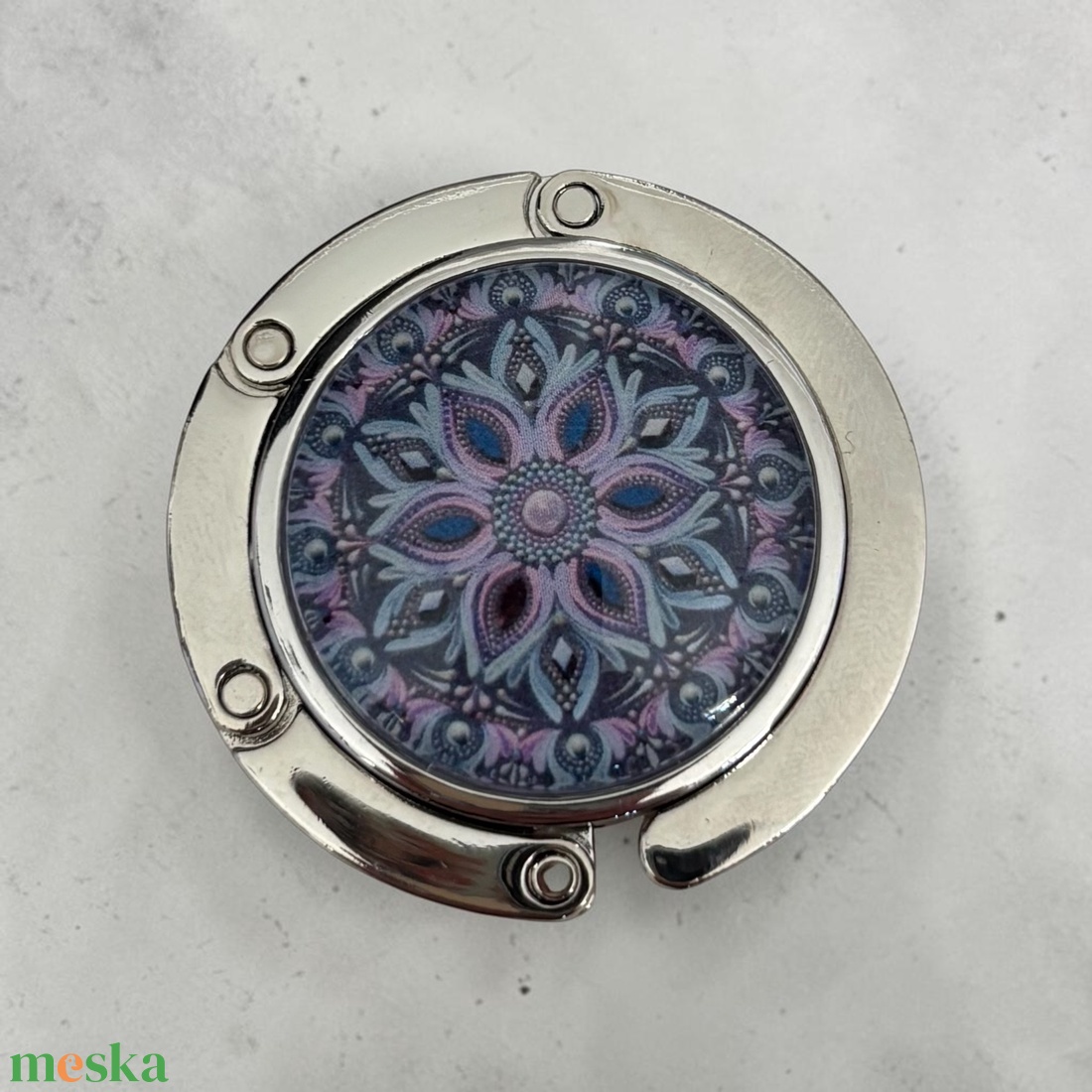 Mandala mintás Táska Akasztó Táskaakasztó lila kék - táska & tok - kulcstartó & táskadísz - táskaakasztó - Meska.hu
