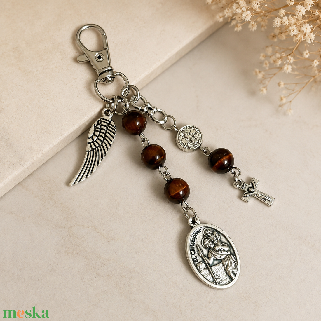 Szent Kristóf védelmező amulett kulcstartó táskadísz bikaszem ásványgyöngyökből - táska & tok - kulcstartó & táskadísz - kulcstartó - Meska.hu