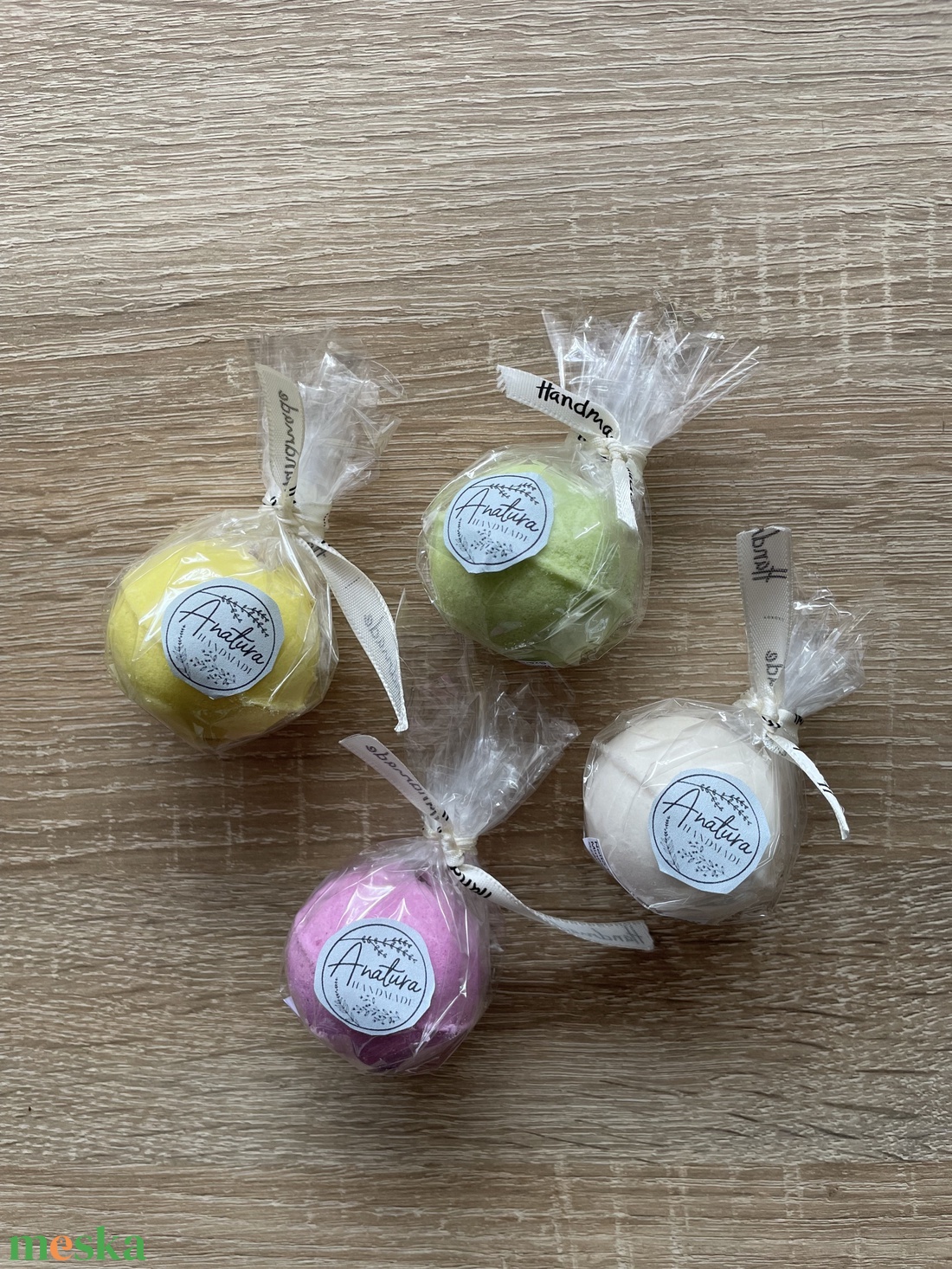 Fürdőbomba - szépségápolás - szappan & fürdés - fürdősó, fürdőgolyó, habfürdő - Meska.hu