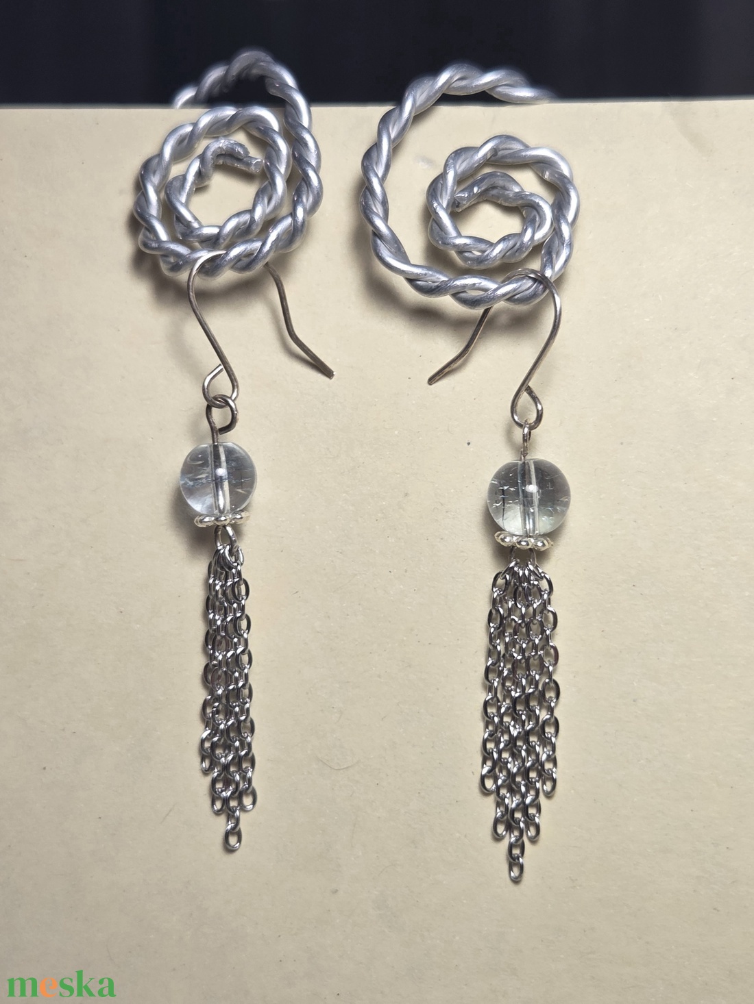 Láncos lógó fülbevaló - ékszer - fülbevaló - lógó fülbevaló - Meska.hu