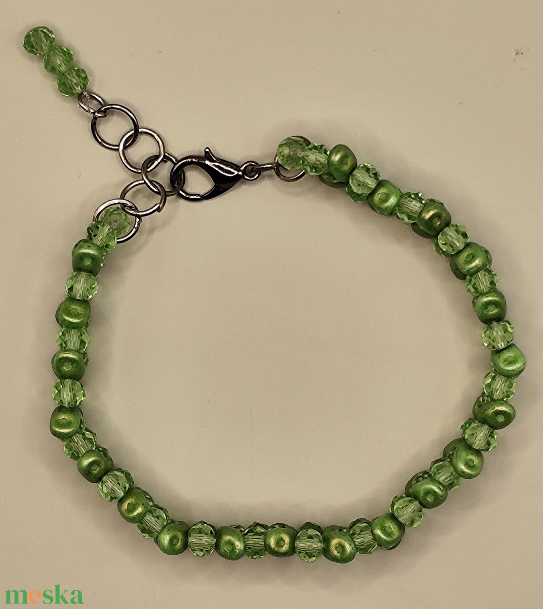 Zöld szellő karkötő  - ékszer - karkötő - gyöngyös karkötő - Meska.hu