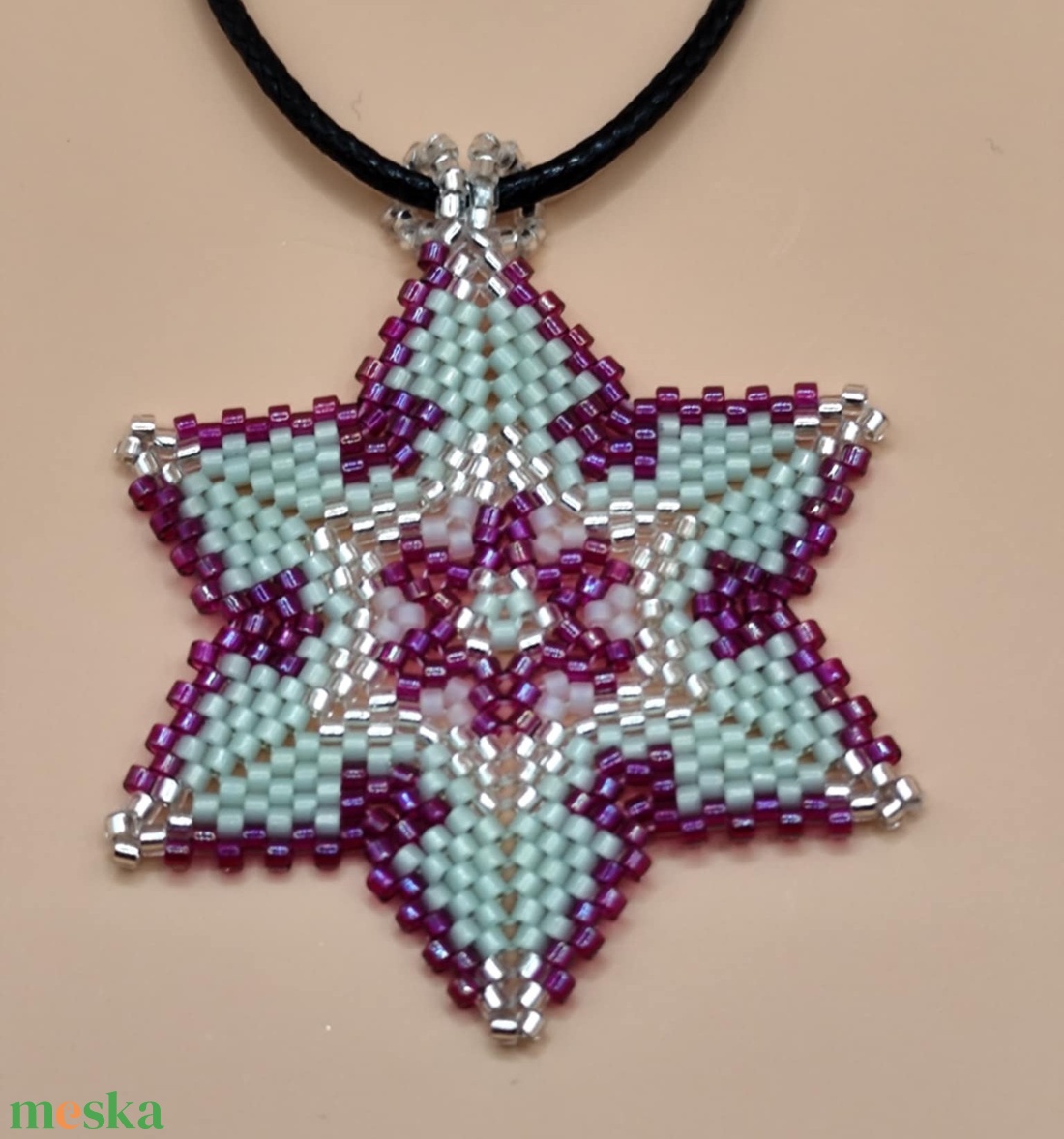 Menta csillagvirág medál - ékszer - nyaklánc - gyöngyös nyaklánc - Meska.hu