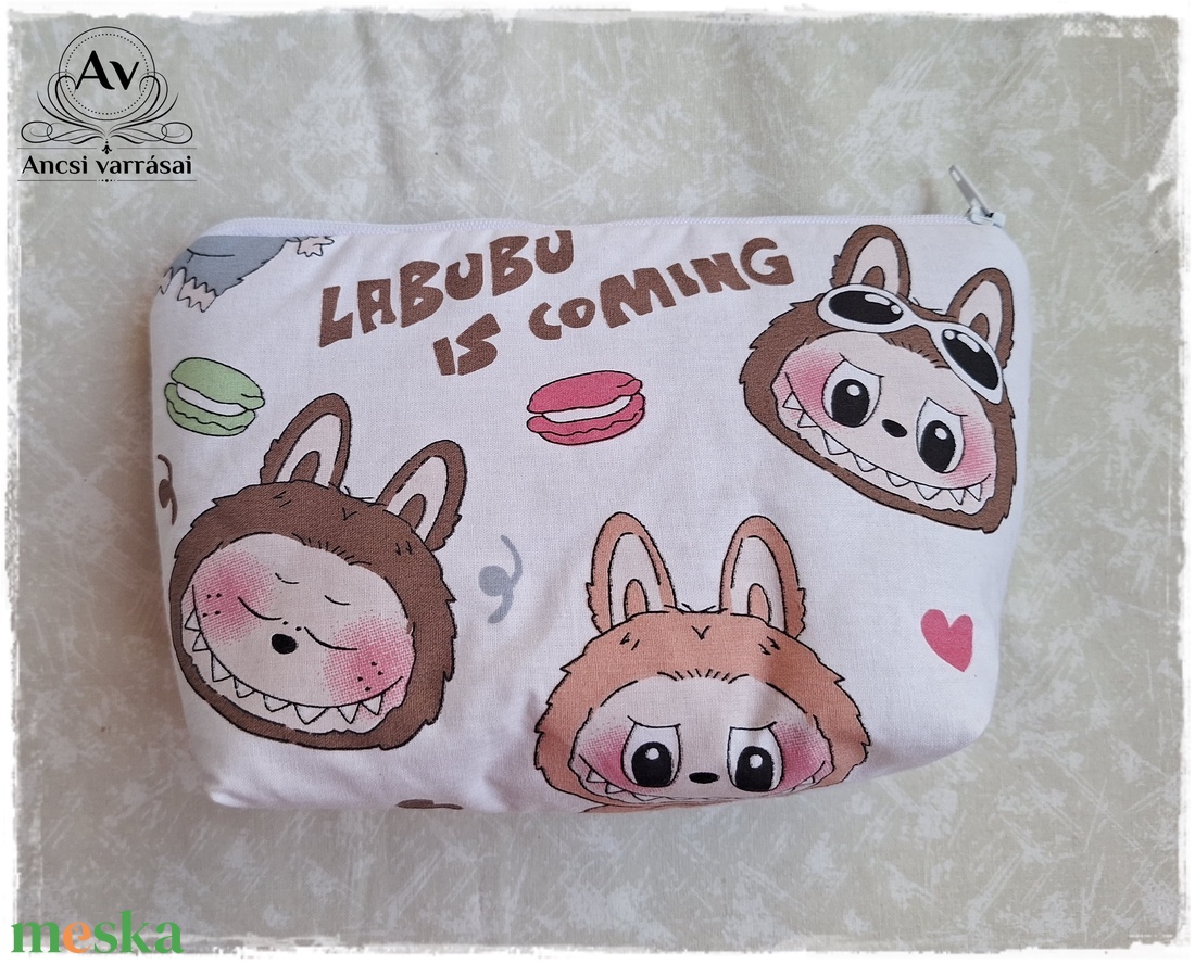 Labubu mintás neszesszer - táska & tok - neszesszer - Meska.hu