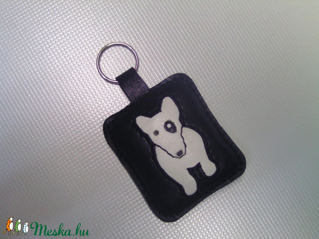 Bullterrier  kutyus bőrkulcstartó -  - Meska.hu
