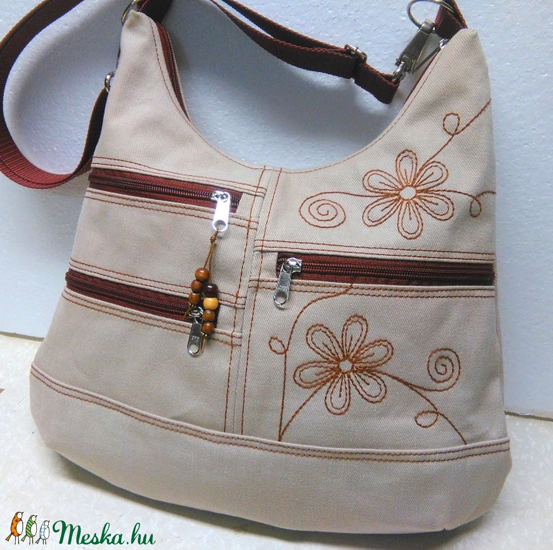 Sokzsebes hímzett farmer  pakolós női táska -  - Meska.hu