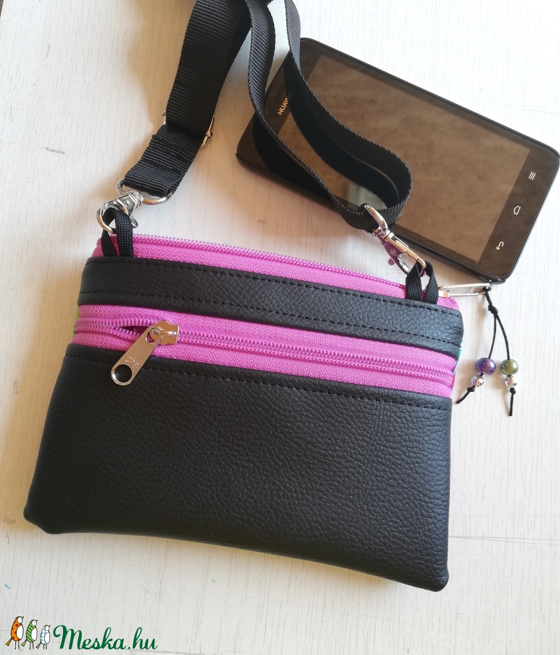 Kétrekeszes telefontartó pénztárca nyakba akasztható -  - Meska.hu