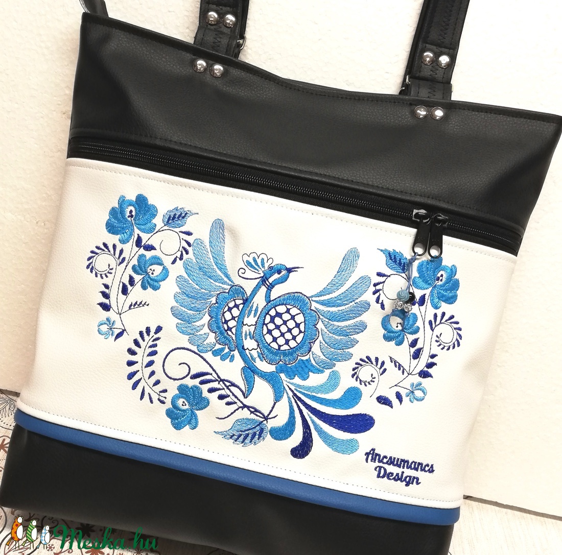 Szegecselt fülű nagyméretű City válltáska-Jégmadár fekete fehéren  - táska & tok - kézitáska & válltáska - nagy pakolós táska - Meska.hu