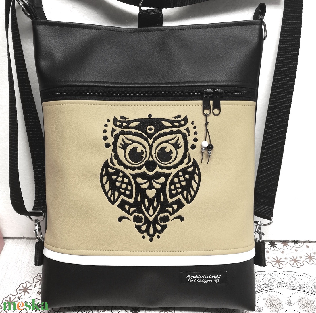 Art Bagoly 3in1 hímzett hátizsák oldaltáska fekete-drapp - táska & tok - variálható táska - Meska.hu Art Bagoly 3in1 hímzett hátizsák oldaltáska fekete-drapp - táska & tok - variálható táska - Meska.hu