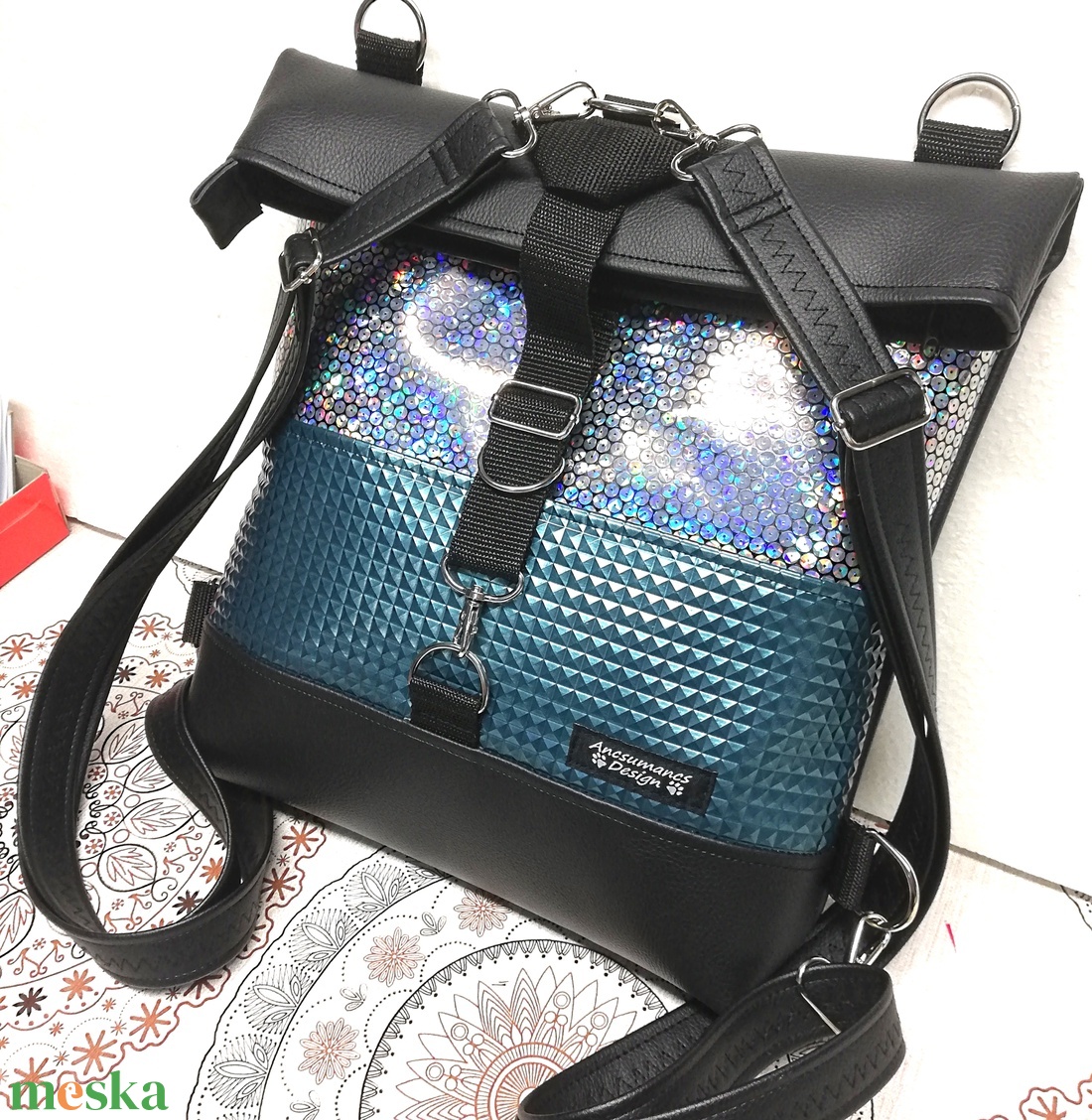 Roll top univerzális táska hátizsák fekete-türkíz-hologram - táska & tok - hátizsák - roll top hátizsák - Meska.hu