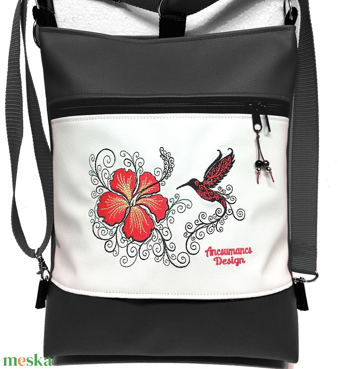 Hímzett kolibri madaras 3in1 hátizsák univerzális táska fekete-fehér - táska & tok - hátizsák - hátizsák - Meska.hu