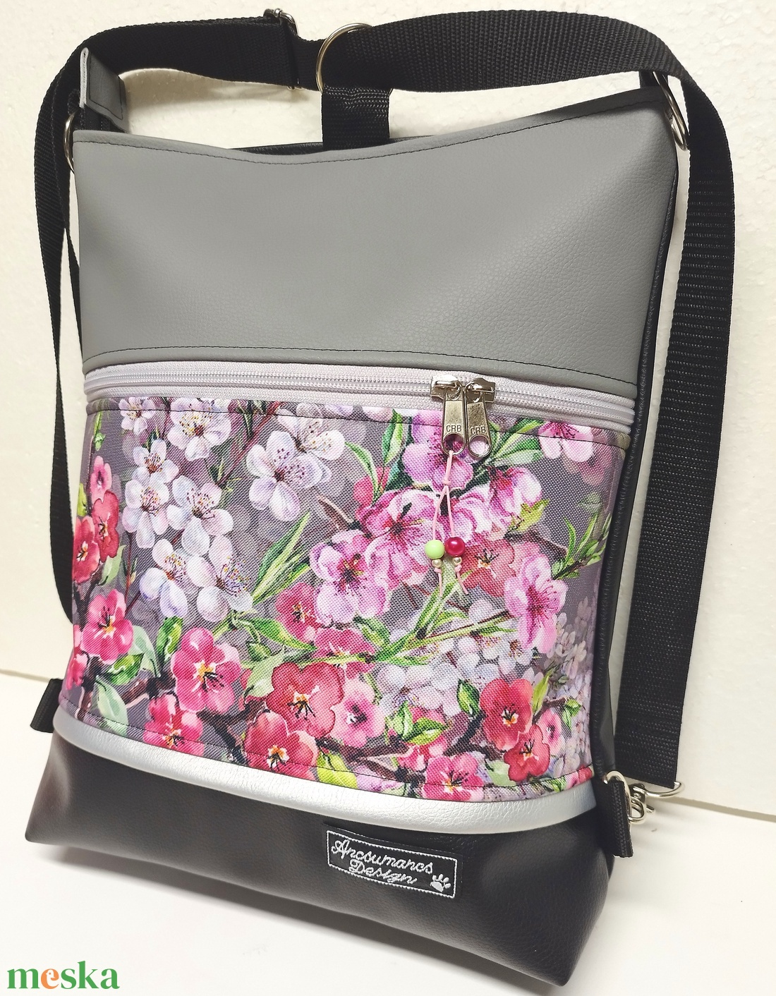 Cseresznye virágok 3in1 textilbőr hátizsák,univerzális táska, szürke fekete alapon cordura díszítéssel - táska & tok - variálható táska - Meska.hu