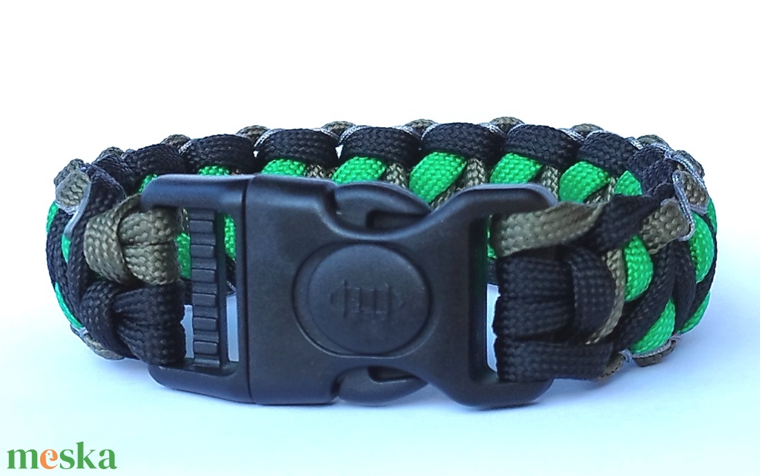 Designer túlélő paracord karkötő biztonsági csattal DRAGON EYE STITCH fekete zöld keki (csuklóméret 19-20cm) - ékszer - karkötő - fonott karkötő - Meska.hu Designer túlélő paracord karkötő biztonsági csattal DRAGON EYE STITCH fekete zöld keki (csuklóméret 19-20cm) - ékszer - karkötő - fonott karkötő - Meska.hu