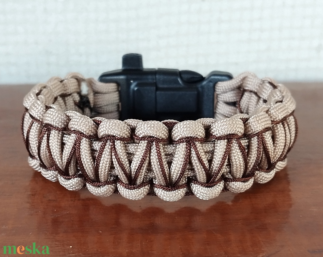 Taktikai túlélő paracord karkötő 3 funkciós csattal COBRA X-STITCH BEN GRIMM (csuklóméret: 19-20cm) - ékszer - karkötő - fonott karkötő - Meska.hu Taktikai túlélő paracord karkötő 3 funkciós csattal COBRA X-STITCH BEN GRIMM (csuklóméret: 19-20cm) - ékszer - karkötő - fonott karkötő - Meska.hu
