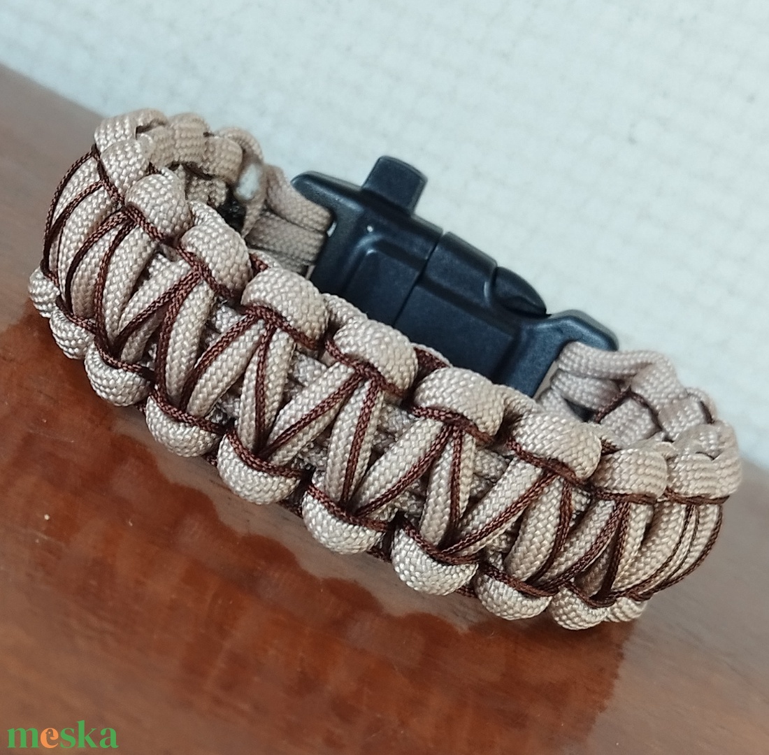 Taktikai túlélő paracord karkötő 3 funkciós csattal COBRA X-STITCH BEN GRIMM (csuklóméret: 19-20cm) - ékszer - karkötő - fonott karkötő - Meska.hu Taktikai túlélő paracord karkötő 3 funkciós csattal COBRA X-STITCH BEN GRIMM (csuklóméret: 19-20cm) - ékszer - karkötő - fonott karkötő - Meska.hu