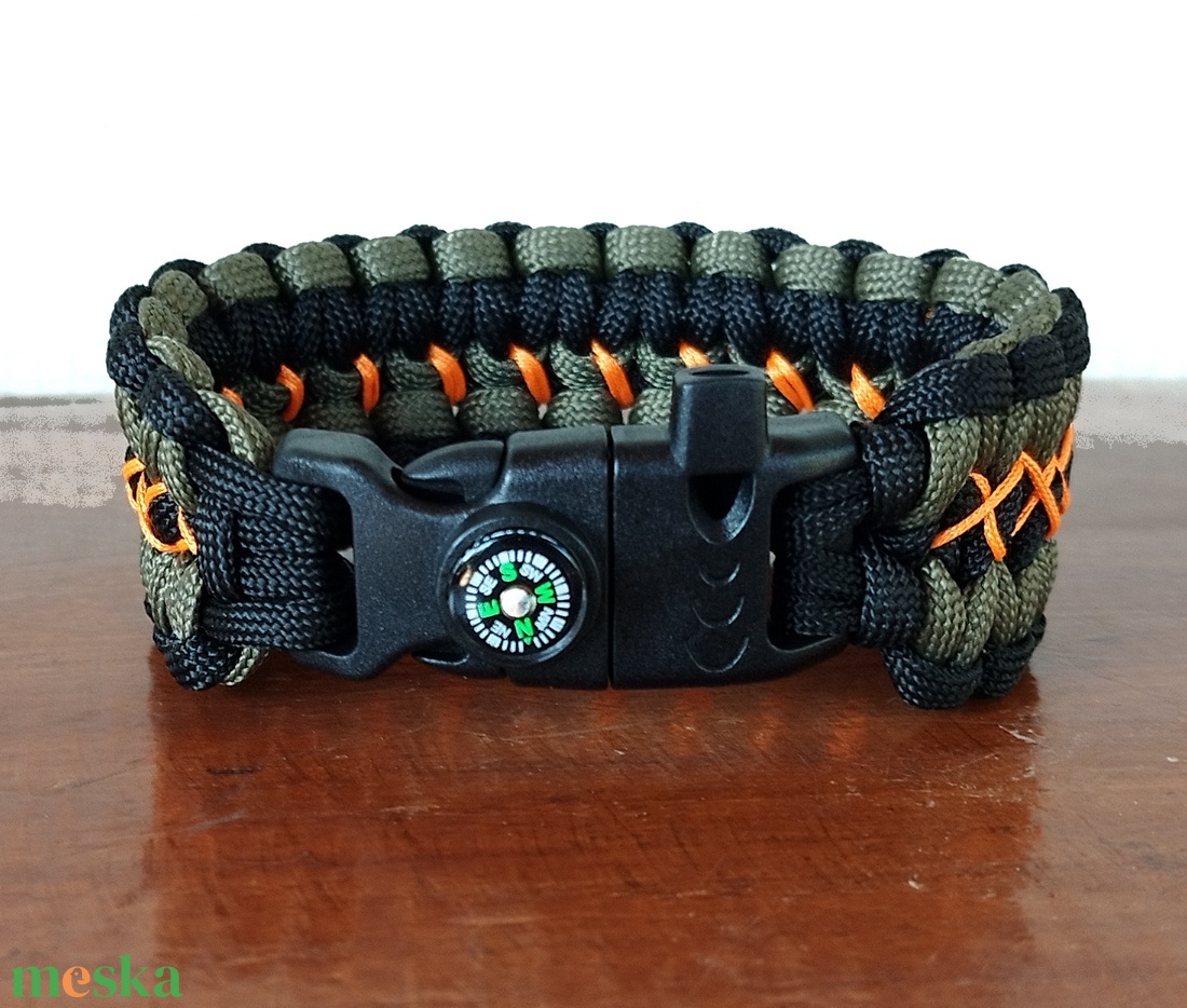 Taktikai túlélő paracord karkötő 3 funkciós csattal WIDE COBRA MASTER CHIEF (csuklóméret 19-20cm) - ékszer - karkötő - fonott karkötő - Meska.hu Taktikai túlélő paracord karkötő 3 funkciós csattal WIDE COBRA MASTER CHIEF (csuklóméret 19-20cm) - ékszer - karkötő - fonott karkötő - Meska.hu