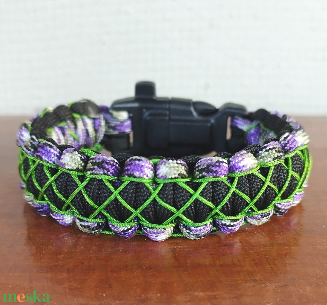 Taktikai Túlélő Paracord Karkötő 3 Funkciós Csattal COBRA X-STITCH JOKER (Csuklóméret: 20-21cm) - ékszer - karkötő - fonott karkötő - Meska.hu Taktikai Túlélő Paracord Karkötő 3 Funkciós Csattal COBRA X-STITCH JOKER (Csuklóméret: 20-21cm) - ékszer - karkötő - fonott karkötő - Meska.hu