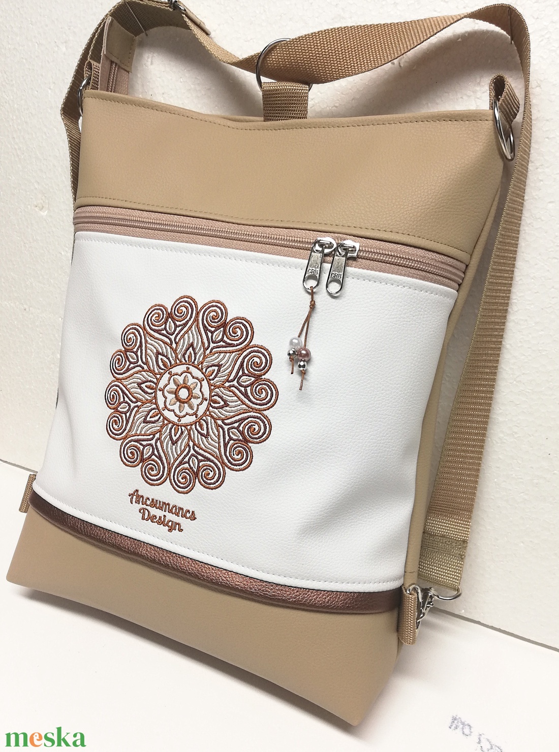 Hímzett Mandalás 3in1 Hátizsák Szett Univerzális Táska Neszivel Drapp-Fehér(Mandala002) - táska & tok - hátizsák - hátizsák - Meska.hu