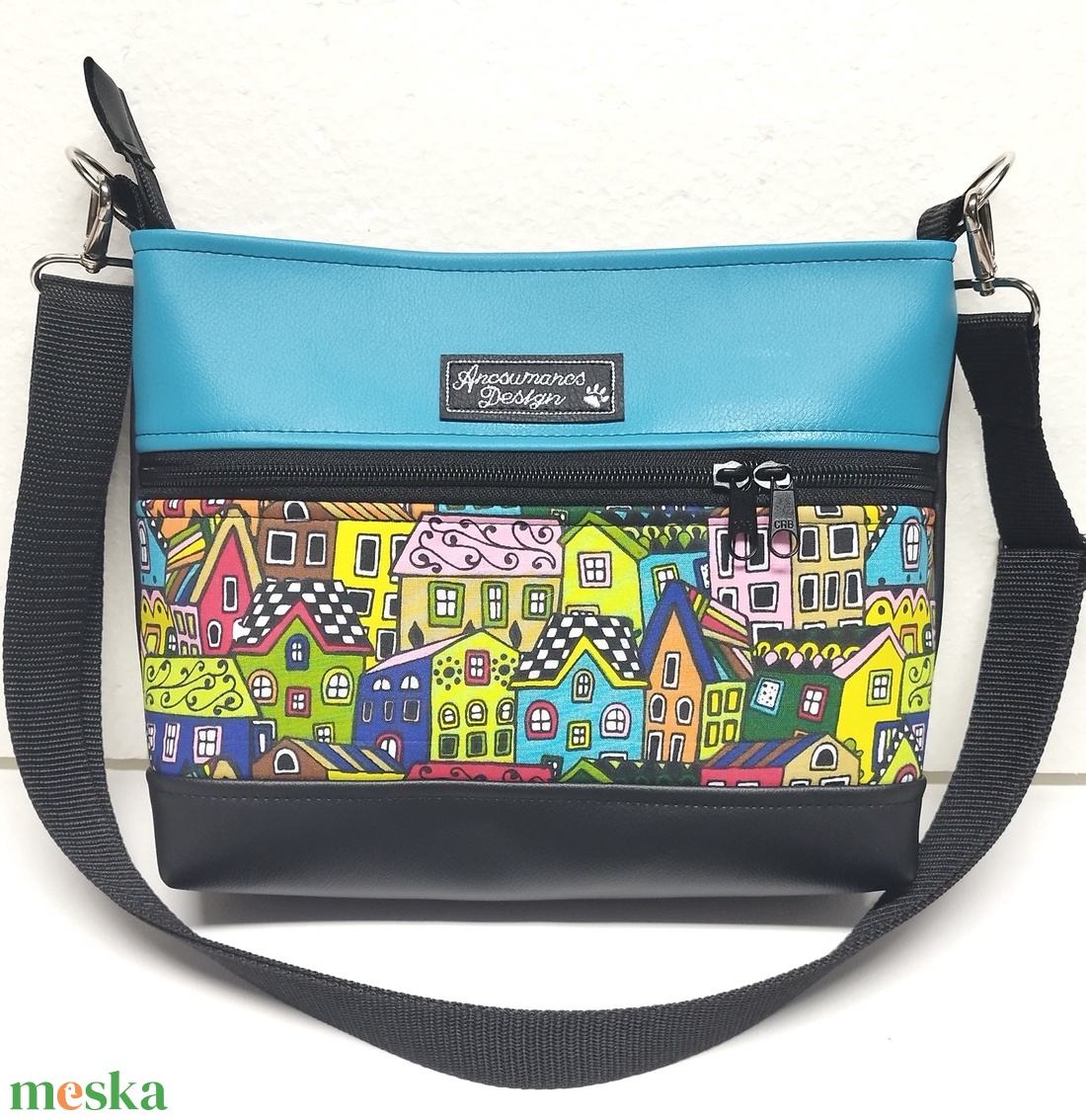 Bella Midi crossbody oldaltáska övtáska 26x21cm - Házikók türkizzel - táska & tok - kézitáska & válltáska - vállon átvethető táska - Meska.hu Bella Midi crossbody oldaltáska övtáska 26x21cm - Házikók türkizzel - táska & tok - kézitáska & válltáska - vállon átvethető táska - Meska.hu