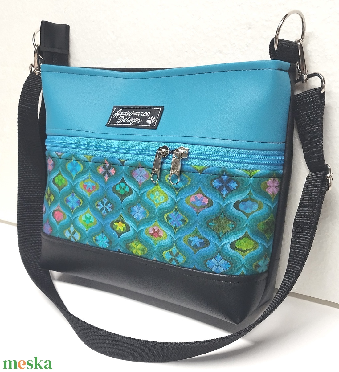 Bella Midi crossbody oldaltáska övtáska 26x21cm - Türkiz álom - táska & tok - kézitáska & válltáska - vállon átvethető táska - Meska.hu Bella Midi crossbody oldaltáska övtáska 26x21cm - Türkiz álom - táska & tok - kézitáska & válltáska - vállon átvethető táska - Meska.hu