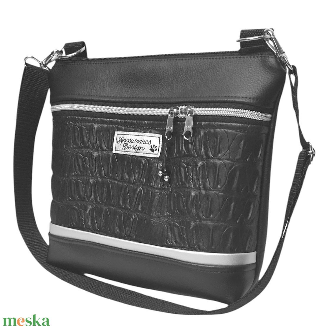 Bella crossbody oldaltáska 28x24cm - Elegáns fekete 3Dfekete ezüst cipzárral - táska & tok - kézitáska & válltáska - vállon átvethető táska - Meska.hu Bella crossbody oldaltáska 28x24cm - Elegáns fekete 3Dfekete ezüst cipzárral - táska & tok - kézitáska & válltáska - vállon átvethető táska - Meska.hu