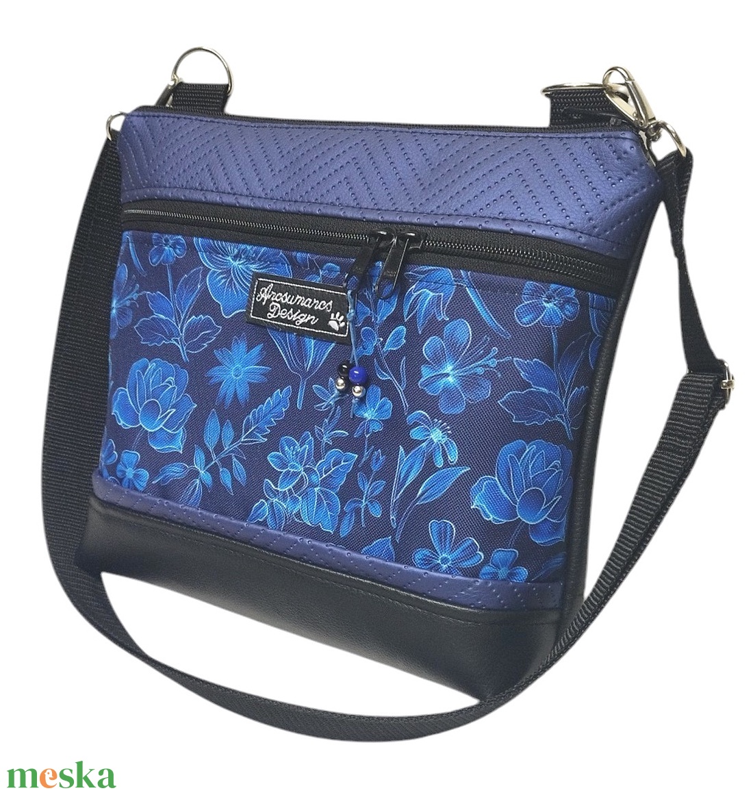 Bella crossbody oldaltáska 28x24cm - Éjjeli virágok fekete-kék - táska & tok - kézitáska & válltáska - vállon átvethető táska - Meska.hu Bella crossbody oldaltáska 28x24cm - Éjjeli virágok fekete-kék - táska & tok - kézitáska & válltáska - vállon átvethető táska - Meska.hu