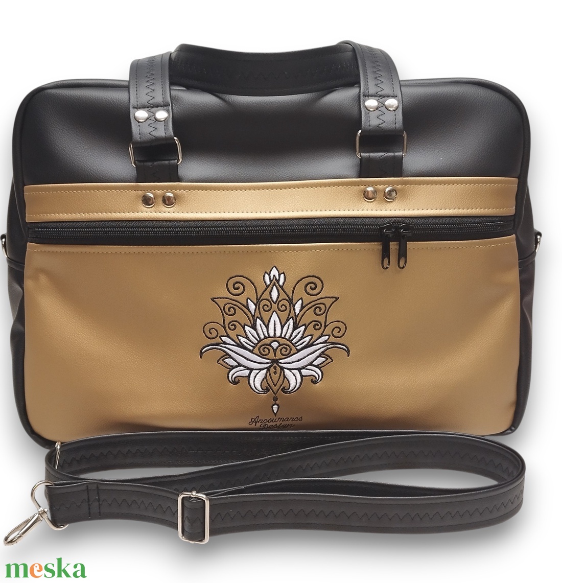 Fly Bag utazótáska kézipoggyász repülős méret 40x30x18 Lótuszvirág fekete és óarany alapon - táska & tok - kézitáska & válltáska - nagy pakolós táska - Meska.hu Fly Bag utazótáska kézipoggyász repülős méret 40x30x18 Lótuszvirág fekete és óarany alapon - táska & tok - kézitáska & válltáska - nagy pakolós táska - Meska.hu