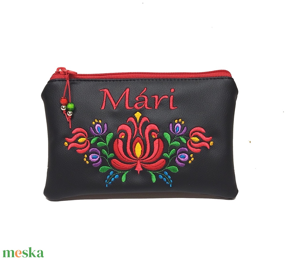 Hímzett névreszóló neves népi motívumos pénztárca neszi Hungarian Folkart28 Matyó - táska & tok - pénztárca & más tok - pénztárca - női pénztárca - Meska.hu Hímzett névreszóló neves népi motívumos pénztárca neszi Hungarian Folkart28 Matyó - táska & tok - pénztárca & más tok - pénztárca - női pénztárca - Meska.hu