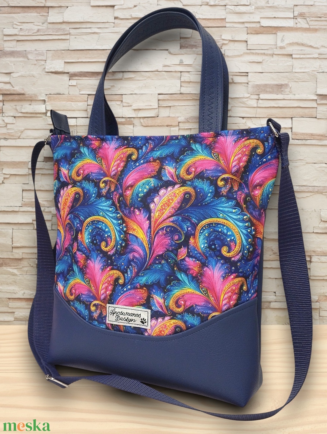 Melanie pakolós válltáska oldaltáska kézifüllel és heveder vállpánttal Karnevál - táska & tok - kézitáska & válltáska - vállon átvethető táska - Meska.hu Melanie pakolós válltáska oldaltáska kézifüllel és heveder vállpánttal Karnevál - táska & tok - kézitáska & válltáska - vállon átvethető táska - Meska.hu