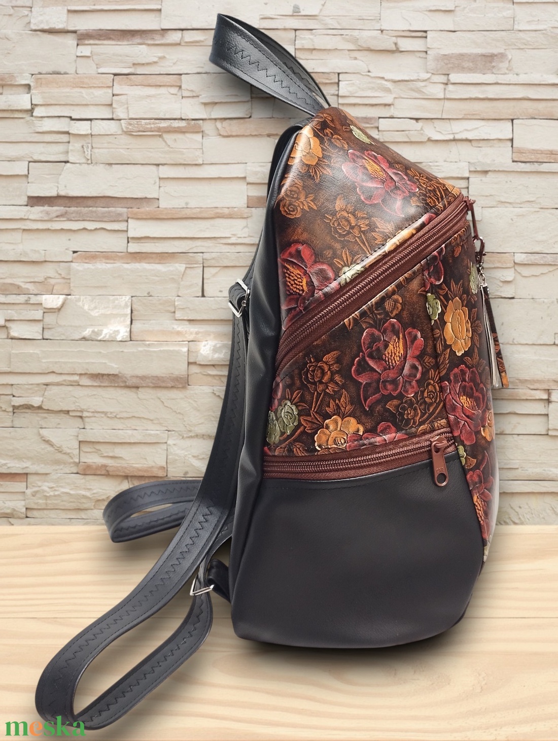 MAXIM BackPack L hátizsák - Antikolt rózsák textilbőr pántokkal 36x28x16 - táska & tok - hátizsák - hátizsák - Meska.hu MAXIM BackPack L hátizsák - Antikolt rózsák textilbőr pántokkal 36x28x16 - táska & tok - hátizsák - hátizsák - Meska.hu