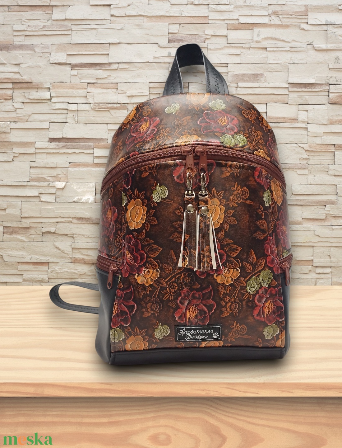 MAXIM BackPack L hátizsák - Antikolt rózsák textilbőr pántokkal 36x28x16 - táska & tok - hátizsák - hátizsák - Meska.hu MAXIM BackPack L hátizsák - Antikolt rózsák textilbőr pántokkal 36x28x16 - táska & tok - hátizsák - hátizsák - Meska.hu