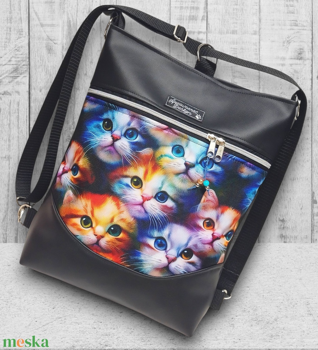 Szivárvány cicák Mosolyvonalas 3in1 textilbőr hátizsák oldaltáska Fekete alapon - táska & tok - hátizsák - hátizsák - Meska.hu