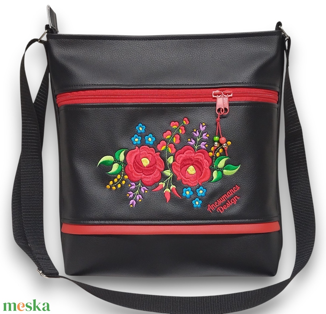Hímzett 30x30-as pakolós kalocsai virágos válltáska oldaltáska fekete HungarianFolkart07 - táska & tok - kézitáska & válltáska - vállon átvethető táska - Meska.hu